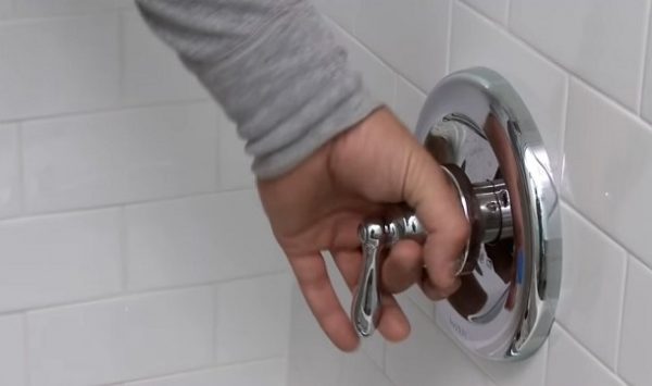 How to Remove a Shower Head Without a Wrench