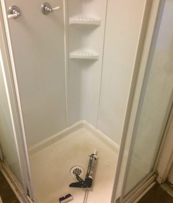 how to caulk a shower stall